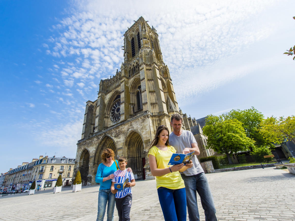 Mais Qui A Cass Le Vase De Soissons Office De Tourisme De Soissons