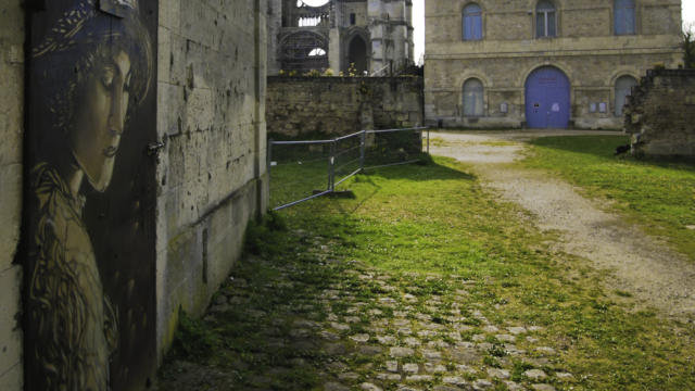 C215 < Abbaye Saint-jean-des-Vignes < Soissons