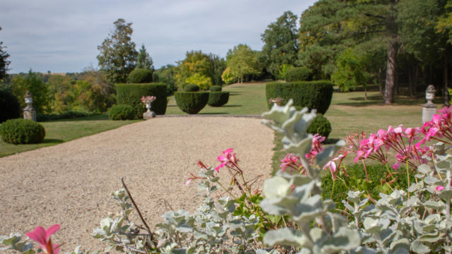 Château < Musée du bois et de l'Outil < Montgobert