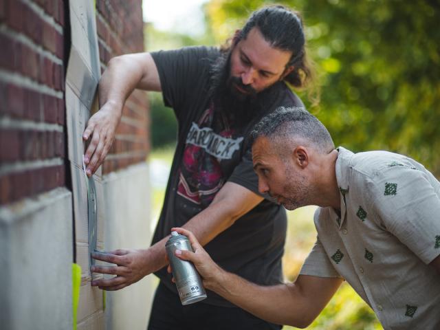 Atelier Pochoir Avec Un Street Artiste